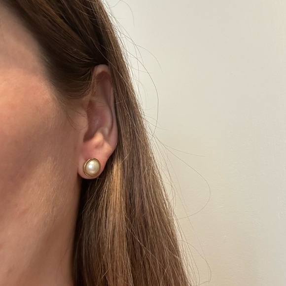 Ann Taylor Pearl Studs - Picture 6 of 6